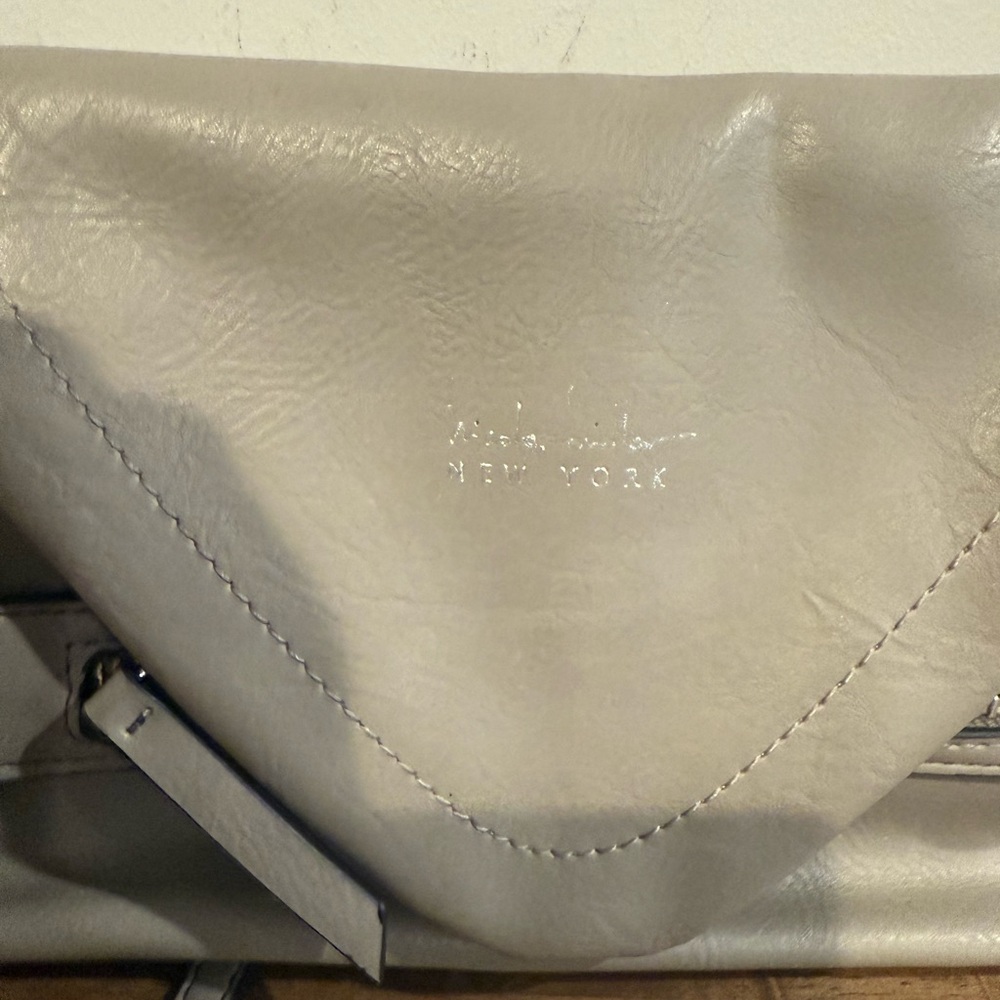 Nicole Miller Gray Leather Crossbody Bag with Adjustable Strap - Picture 4 of 7